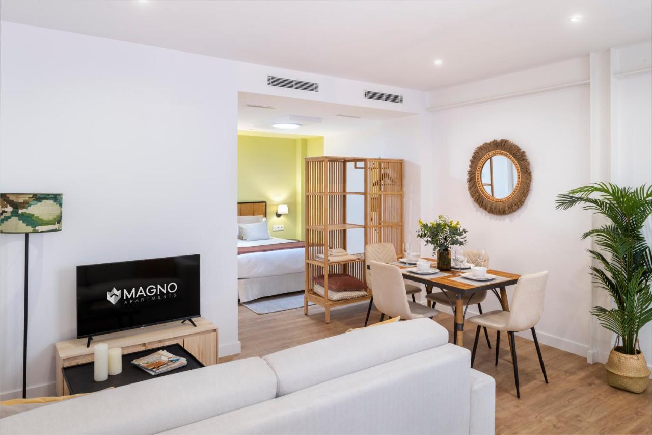 Magno Apartments Feria 132 Sevilla Exteriör bild